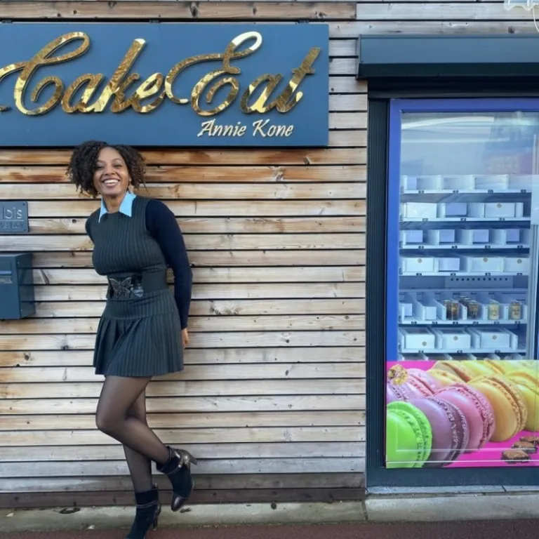 Interview de Annie Koné de Cake Design : Cake Eat  : Réussir avec créativité et passion dans la pâtisserie gastronomique