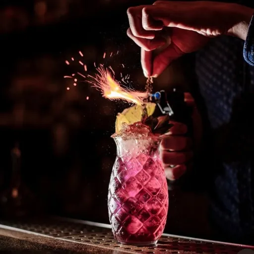 Interview de Christophe Oggier de Barbacane : Déguster un cocktail sur mesure à Nice