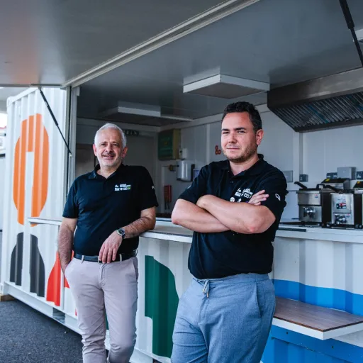 Interview de Clément BARTHELEMY de LocaCuisines : Les enjeux de la cuisine professionnelle modulaire pour la restauration collective